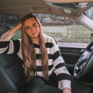 Meet your Posher, Ashley